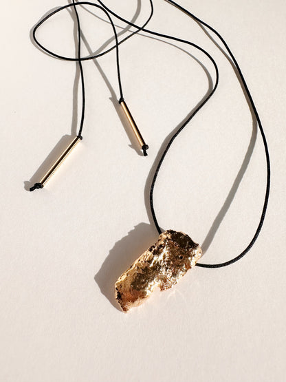 Collier Magma