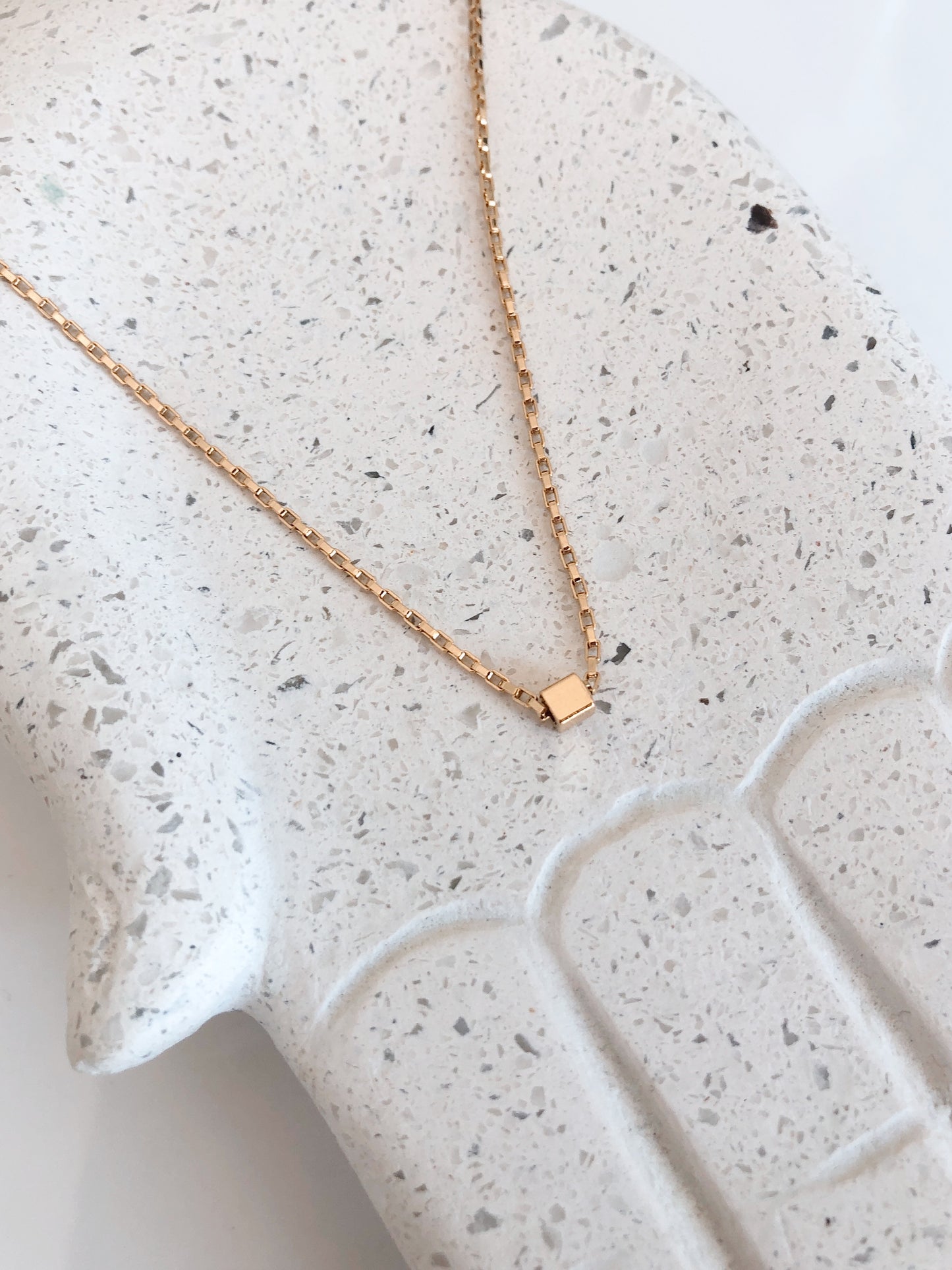 Collier Cube