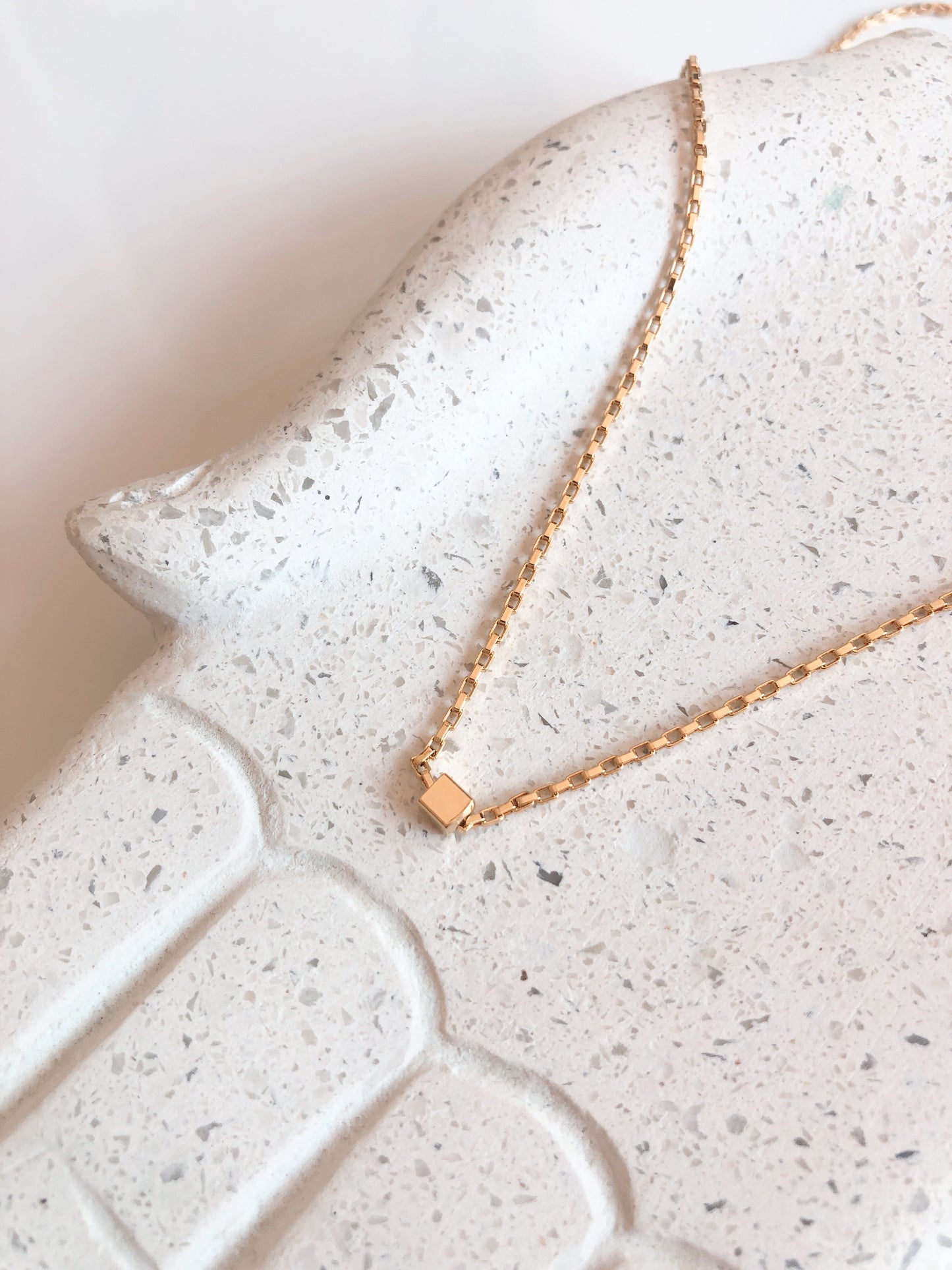 Collier Cube