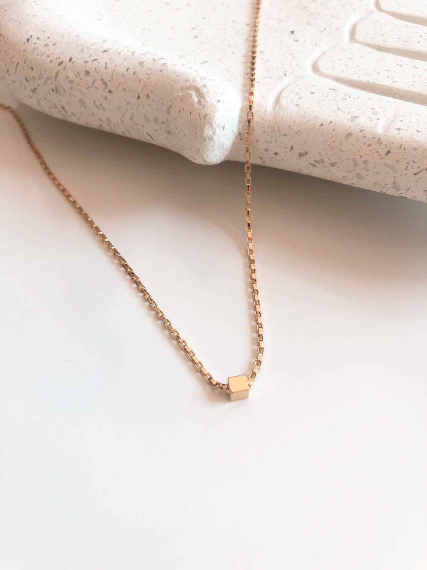 Collier Cube